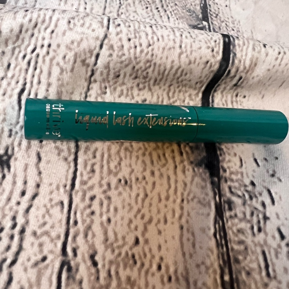 Thrive Mascara 🌼 - Picture 2 of 7
